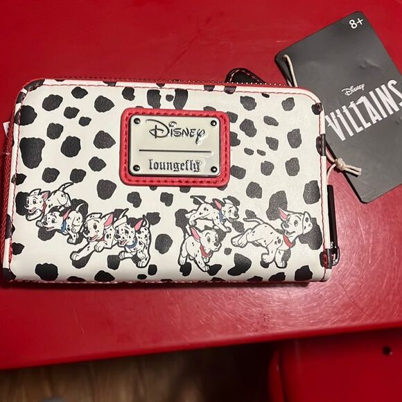 NWT Disney Villains Loungefly wallet - Picture 1 of 4